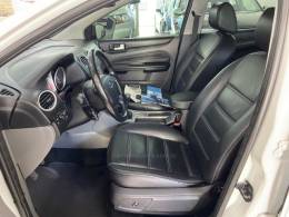FORD - FOCUS - 2012/2013 - Branca - R$ 45.900,00