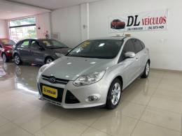 FORD - FOCUS - 2014/2015 - Prata - R$ 53.900,00