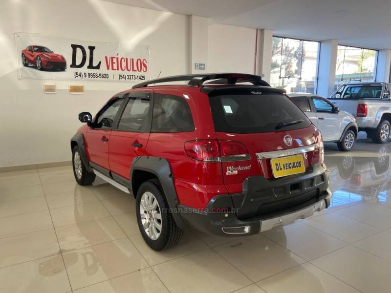 FIAT - PALIO - 2014/2015 - Vermelha - R$ 54.900,00
