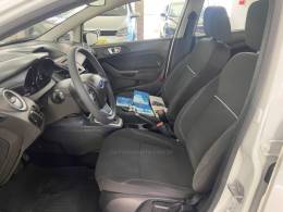 FORD - FIESTA - 2013/2014 - Branca - R$ 42.900,00