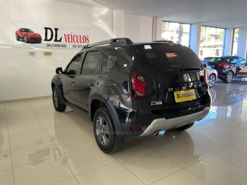 RENAULT - DUSTER - 2018/2019 - Preta - R$ 71.900,00