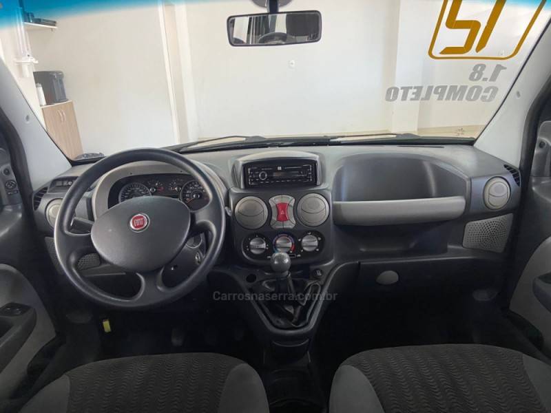 FIAT - DOBLÓ - 2011/2012 - Cinza - R$ 45.900,00
