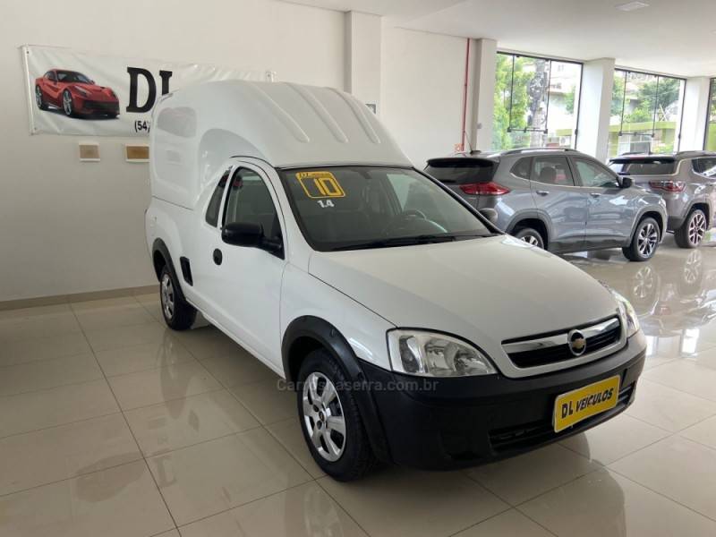 CHEVROLET - MONTANA - 2009/2010 - Branca - R$ 34.900,00