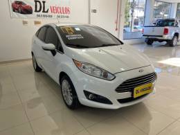FORD - FIESTA - 2013/2014 - Branca - R$ 44.900,00