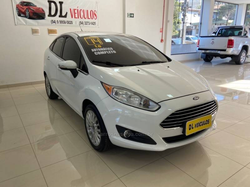 FORD - FIESTA - 2013/2014 - Branca - R$ 44.900,00