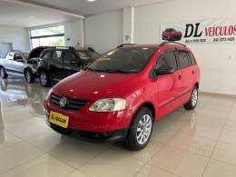 VOLKSWAGEN - SPACEFOX - 2009/2010 - Vermelha - R$ 32.900,00