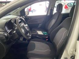 FIAT - UNO - 2018/2019 - Branca - R$ 49.900,00