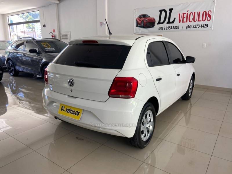 VOLKSWAGEN - GOL - 2021/2022 - Branca - R$ 51.900,00