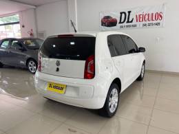 VOLKSWAGEN - UP - 2014/2015 - Branca - R$ 42.900,00