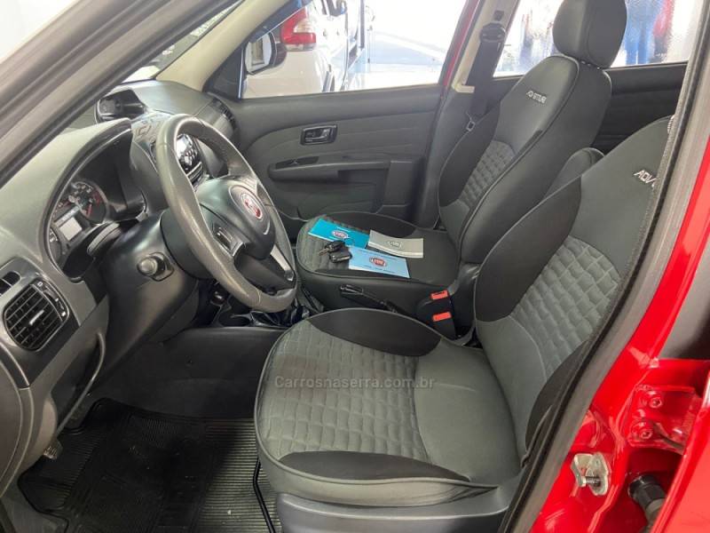 FIAT - PALIO - 2014/2015 - Vermelha - R$ 54.900,00