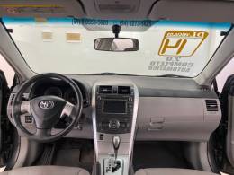 TOYOTA - COROLLA - 2013/2014 - Cinza - R$ 72.900,00
