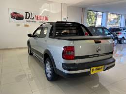 VOLKSWAGEN - SAVEIRO - 2015/2016 - Prata - R$ 71.900,00