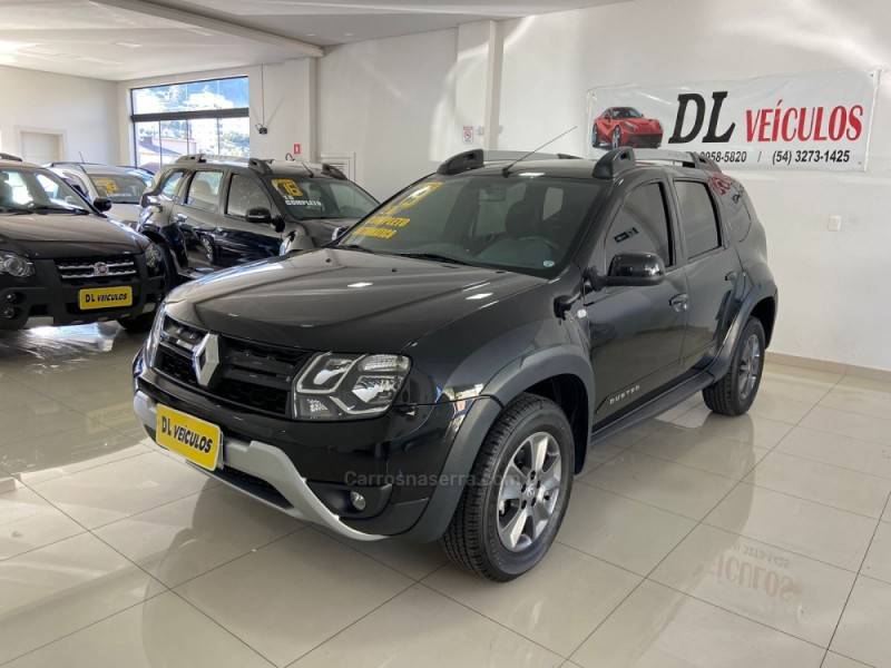 RENAULT - DUSTER - 2018/2019 - Preta - R$ 71.900,00