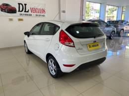 FORD - FIESTA - 2013/2014 - Branca - R$ 42.900,00