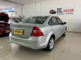 FORD - FOCUS - 2008/2009 - Prata - R$ 34.900,00