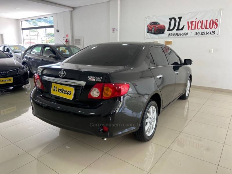TOYOTA - COROLLA - 2008/2009 - Preta - R$ 59.900,00