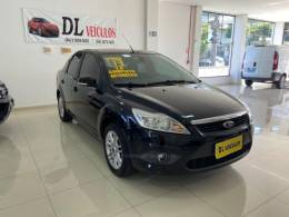 FORD - FOCUS - 2012/2013 - Preta - R$ 43.900,00