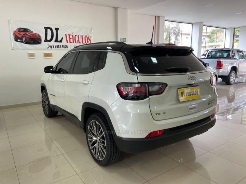 JEEP - COMPASS - 2021/2022 - Branca - R$ 137.900,00