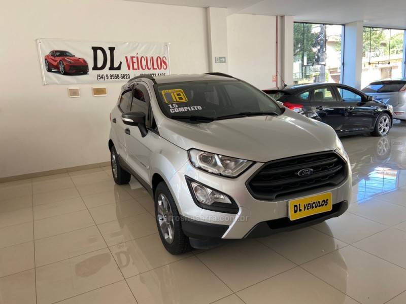 FORD - ECOSPORT - 2017/2018 - Prata - R$ 70.900,00