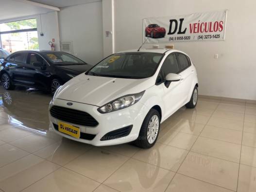 FORD - FIESTA - 2014/2015 - Branca - R$ 45.900,00