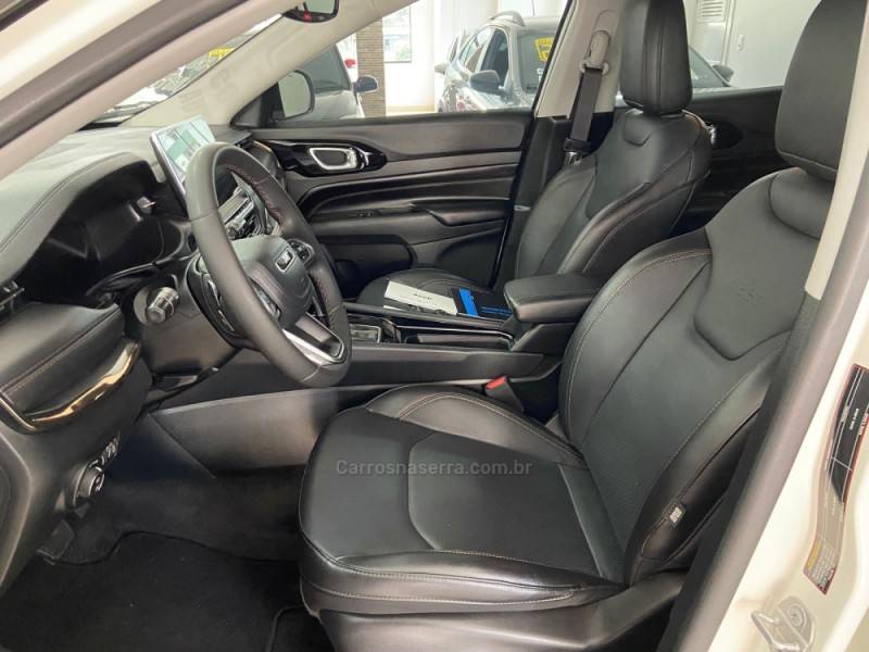 JEEP - COMPASS - 2021/2022 - Branca - R$ 137.900,00