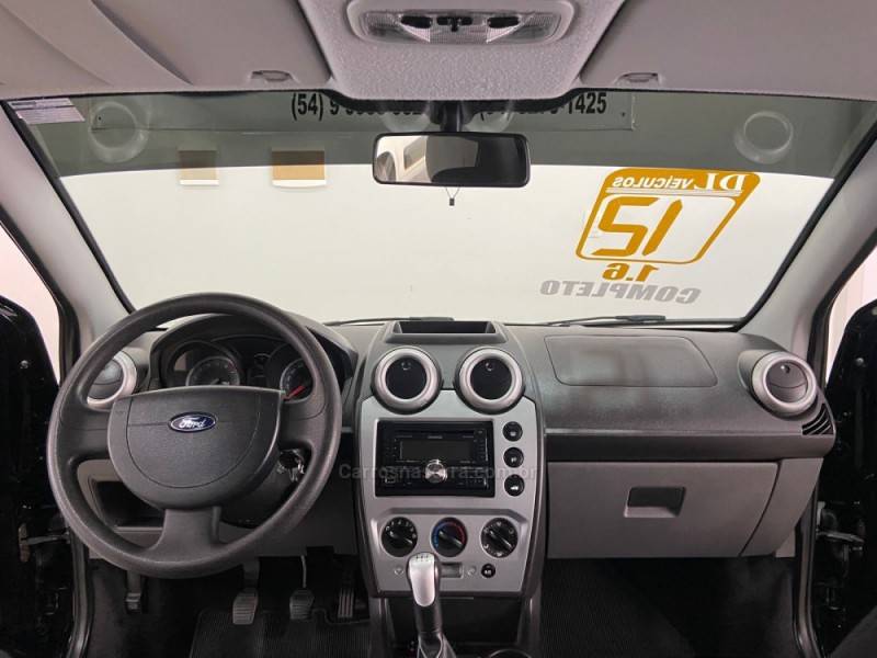 FORD - FIESTA - 2011/2012 - Preta - R$ 36.900,00