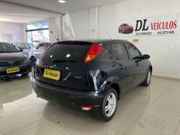 FORD - FOCUS - 2008/2009 - Preta - R$ 29.900,00