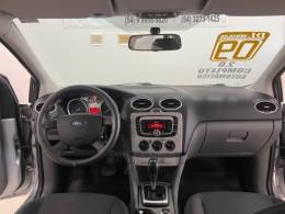 FORD - FOCUS - 2008/2009 - Prata - R$ 34.900,00