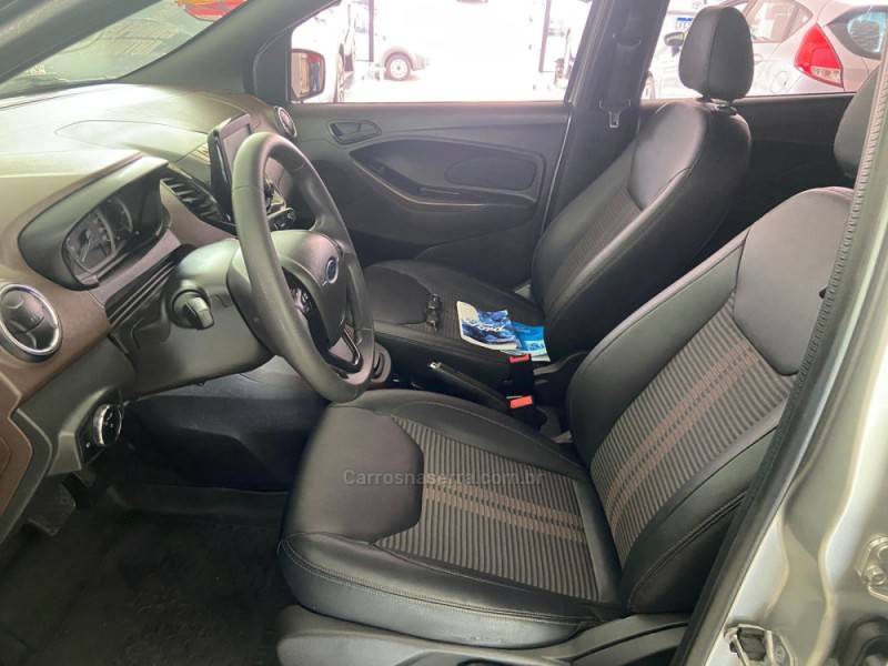 FORD - KA - 2018/2019 - Prata - R$ 62.900,00