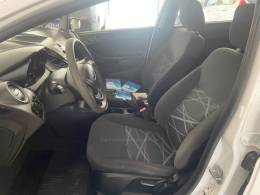 FORD - FIESTA - 2014/2015 - Branca - R$ 45.900,00