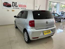 VOLKSWAGEN - FOX - 2013/2014 - Prata - R$ 39.900,00